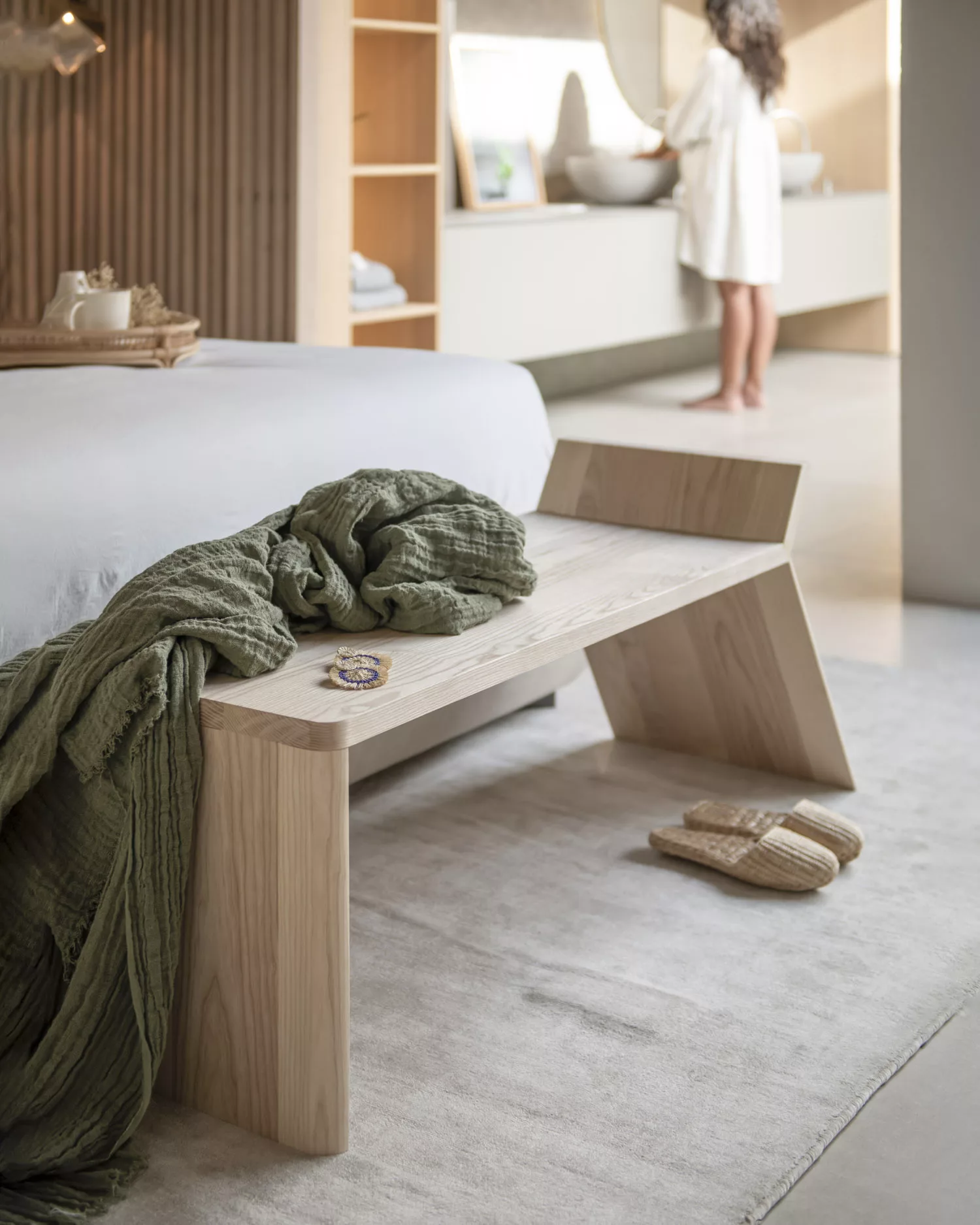 Banco Porto de madera maciza de fresno 130 x 42 cm