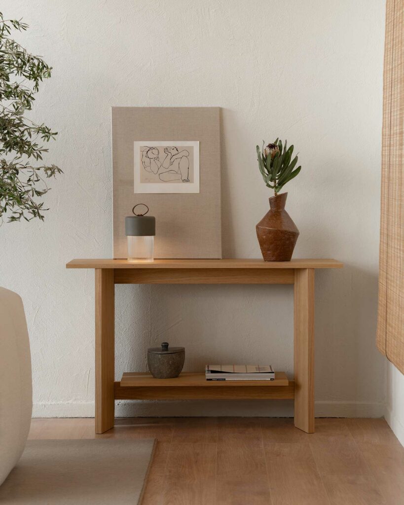 1500_1875_Recibidor Kyo roble natural Lavila 1